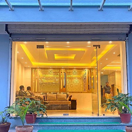 Hotel Nilakantha Pvt. Ltd Katmandu Dış mekan fotoğraf