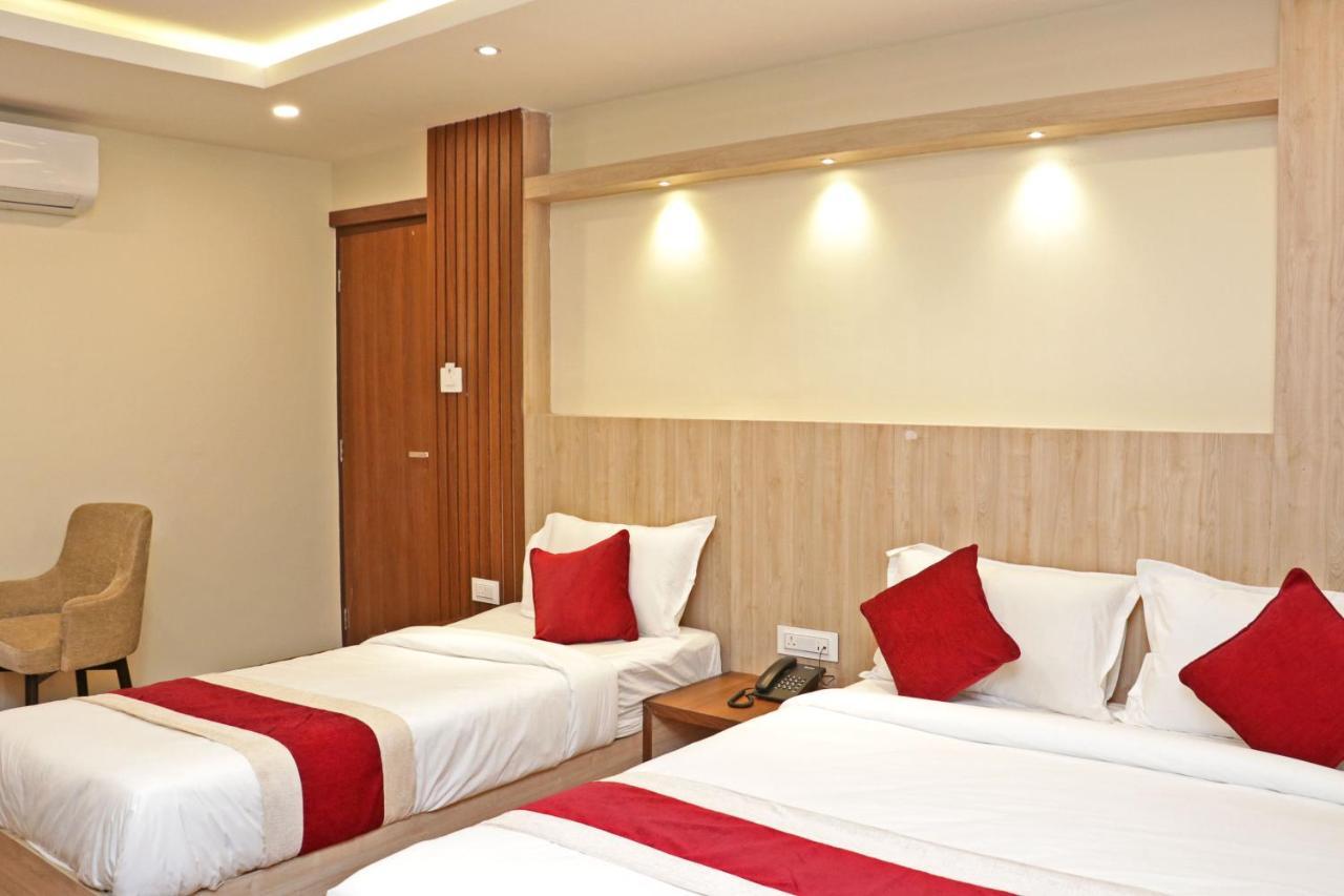 Hotel Nilakantha Pvt. Ltd Katmandu Dış mekan fotoğraf