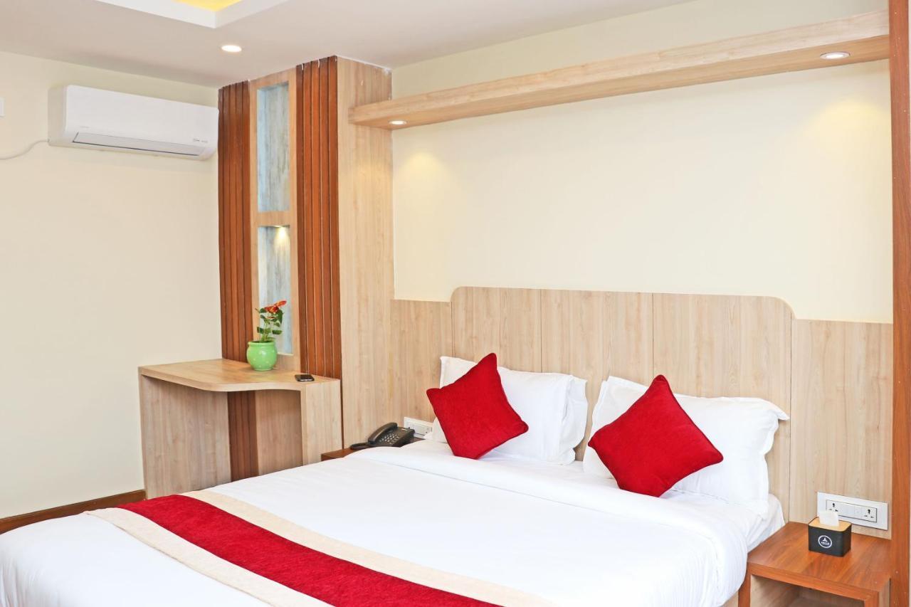 Hotel Nilakantha Pvt. Ltd Katmandu Dış mekan fotoğraf