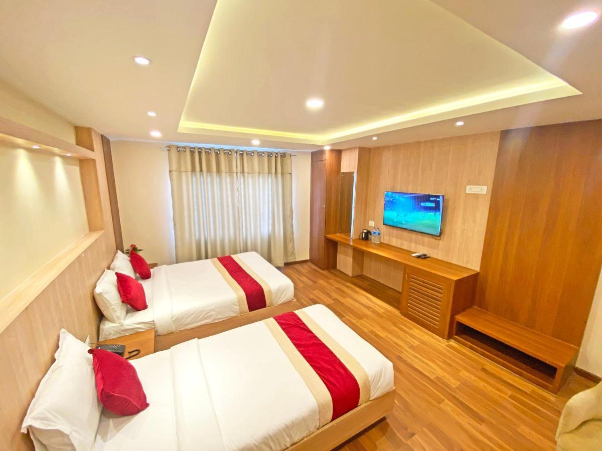 Hotel Nilakantha Pvt. Ltd Katmandu Dış mekan fotoğraf