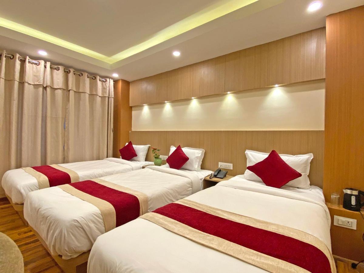 Hotel Nilakantha Pvt. Ltd Katmandu Dış mekan fotoğraf
