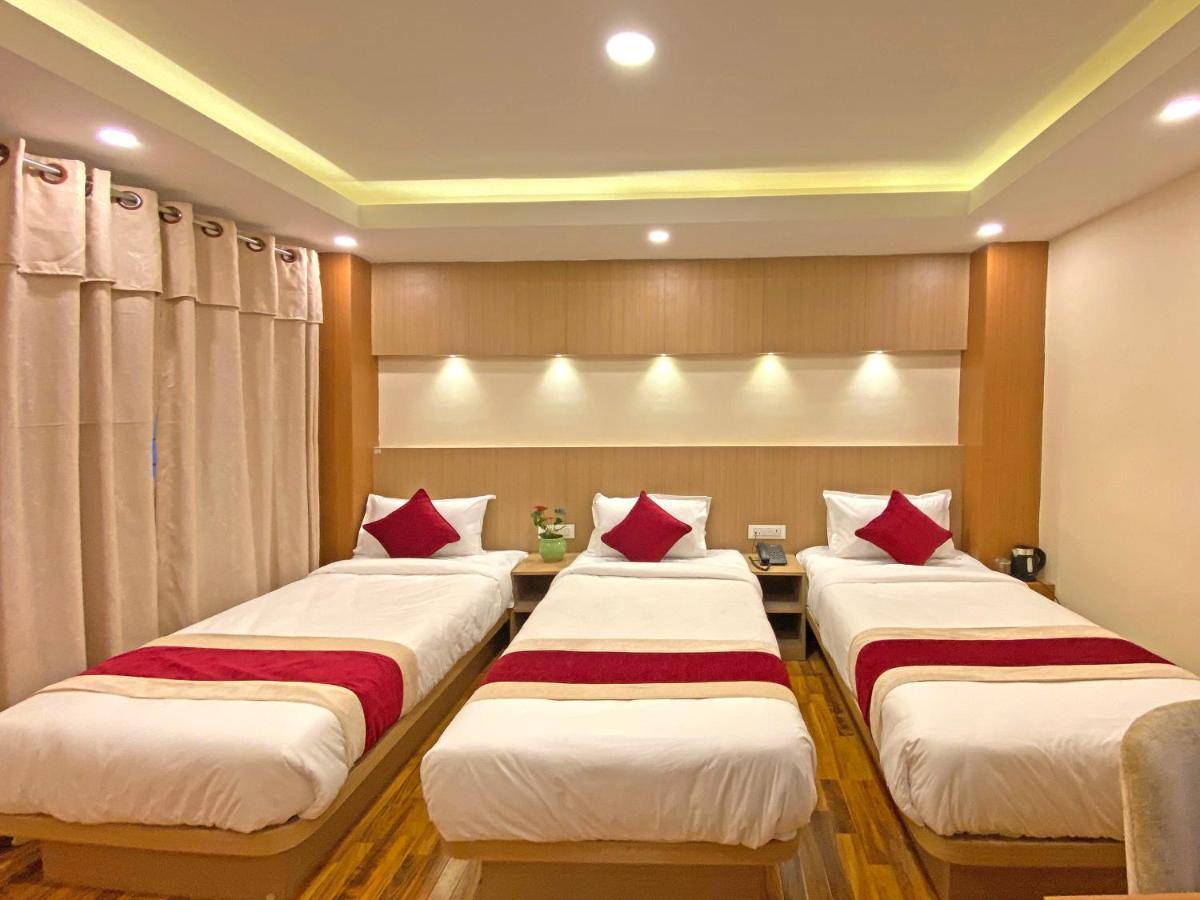 Hotel Nilakantha Pvt. Ltd Katmandu Dış mekan fotoğraf