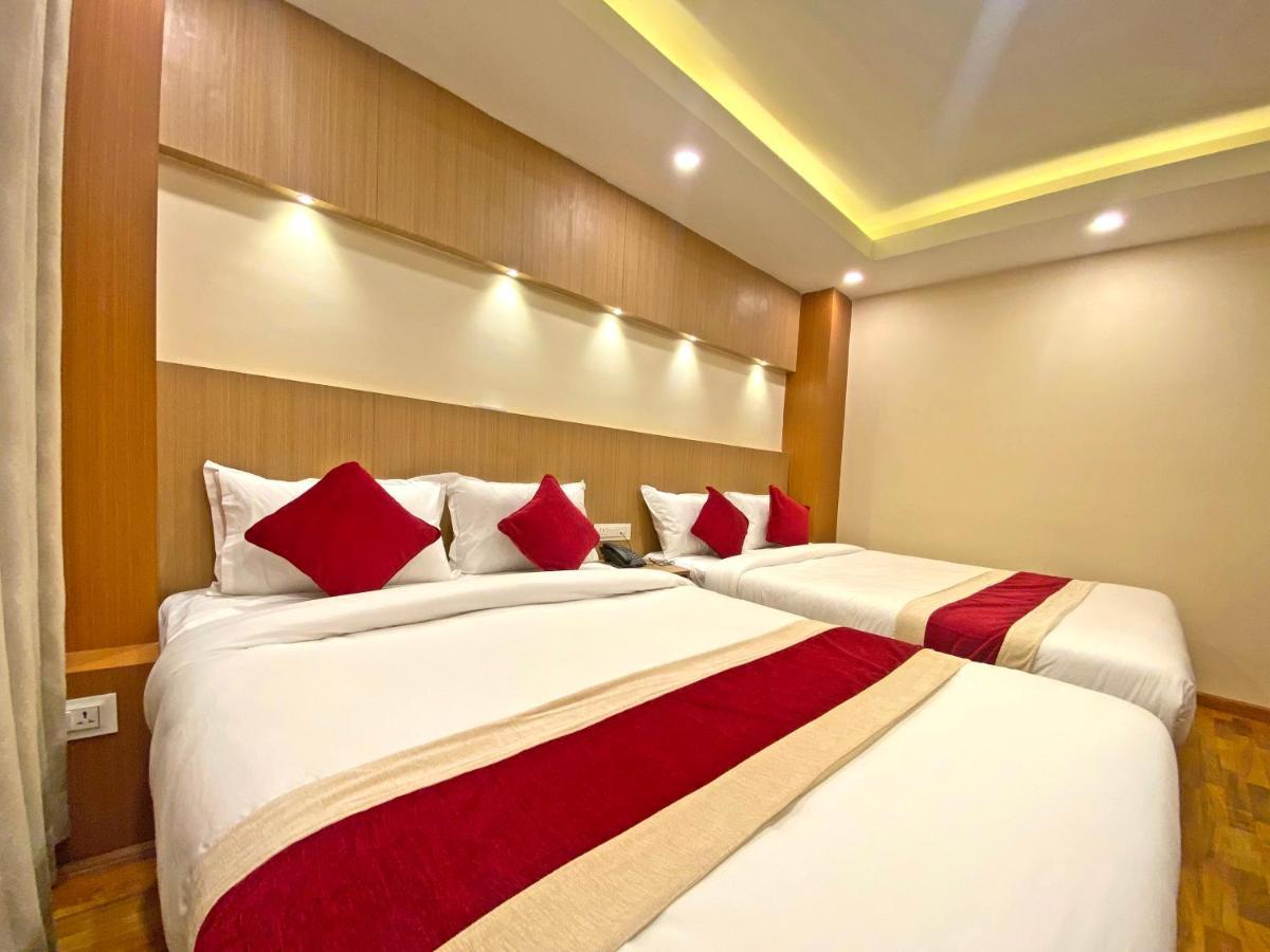Hotel Nilakantha Pvt. Ltd Katmandu Dış mekan fotoğraf