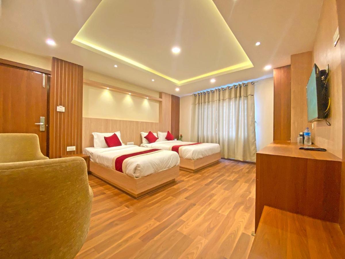 Hotel Nilakantha Pvt. Ltd Katmandu Dış mekan fotoğraf