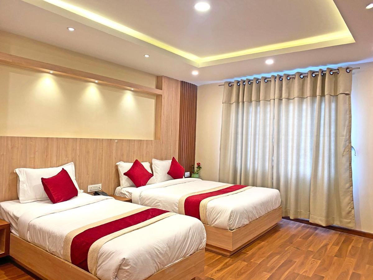 Hotel Nilakantha Pvt. Ltd Katmandu Dış mekan fotoğraf