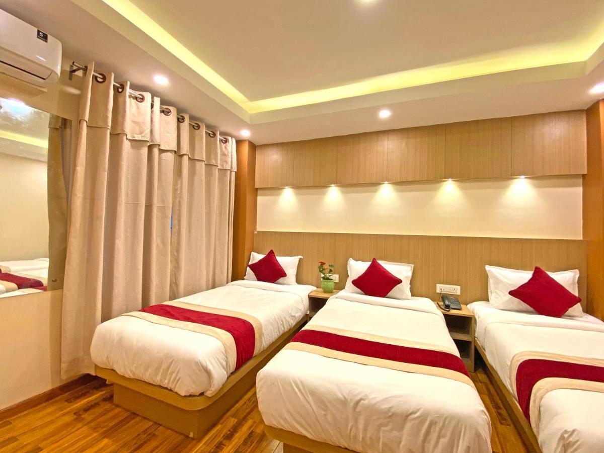 Hotel Nilakantha Pvt. Ltd Katmandu Dış mekan fotoğraf