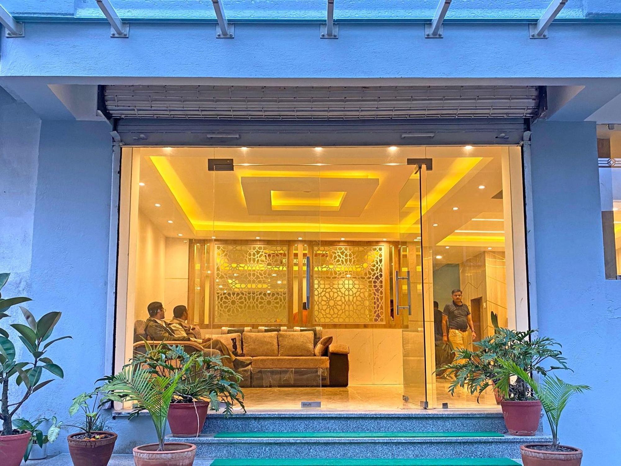 Hotel Nilakantha Pvt. Ltd Katmandu Dış mekan fotoğraf