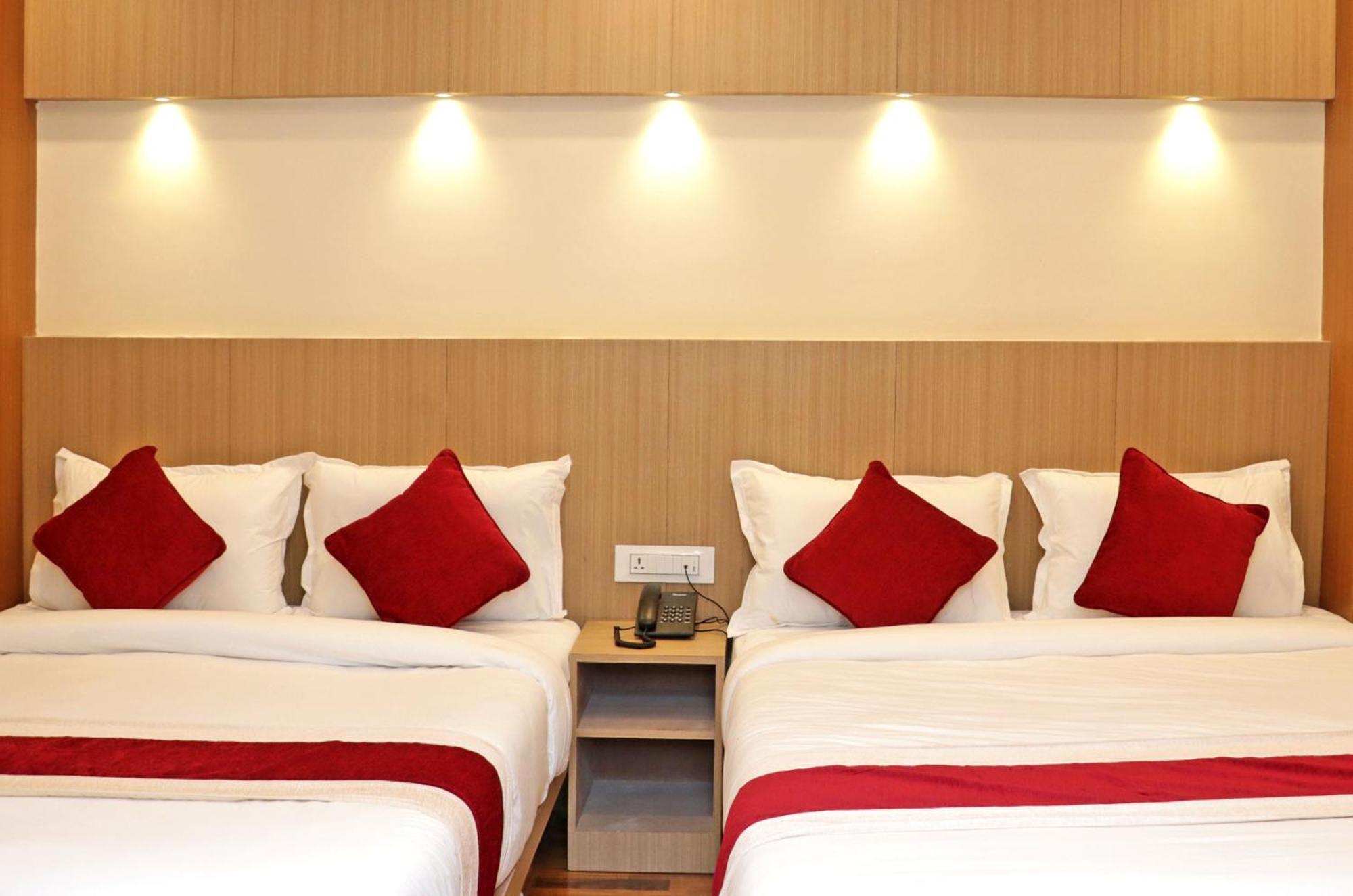 Hotel Nilakantha Pvt. Ltd Katmandu Dış mekan fotoğraf