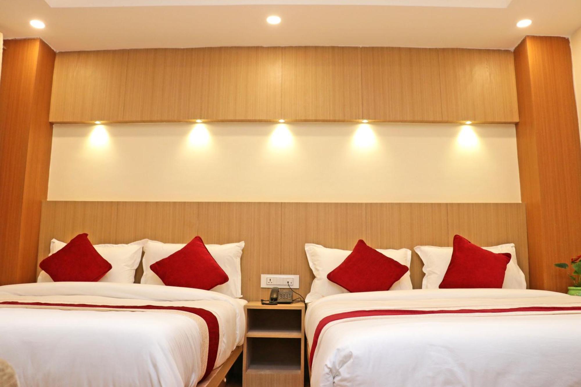 Hotel Nilakantha Pvt. Ltd Katmandu Dış mekan fotoğraf