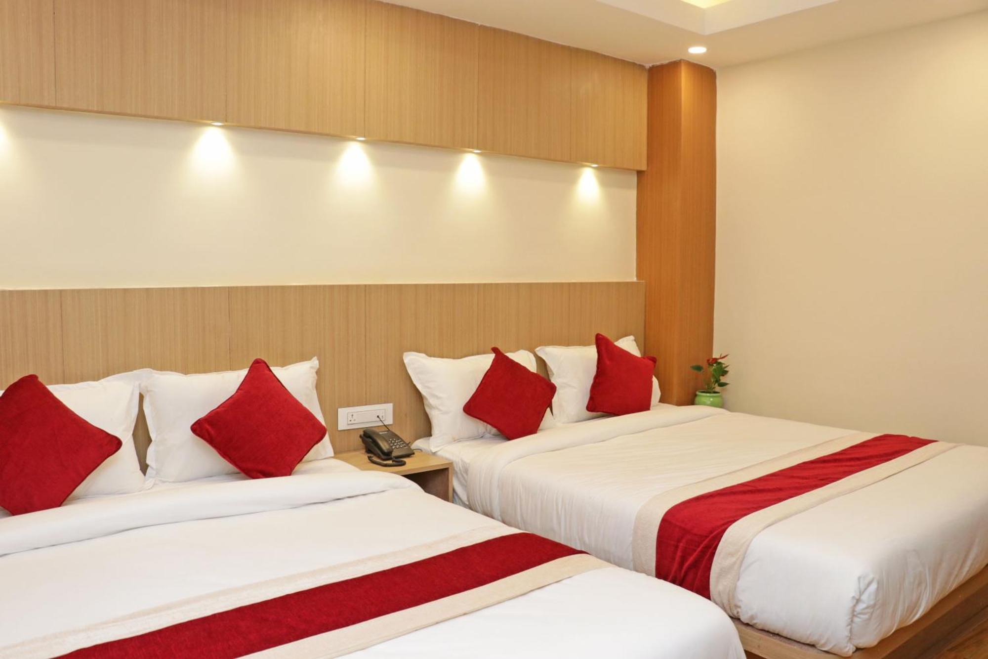 Hotel Nilakantha Pvt. Ltd Katmandu Dış mekan fotoğraf
