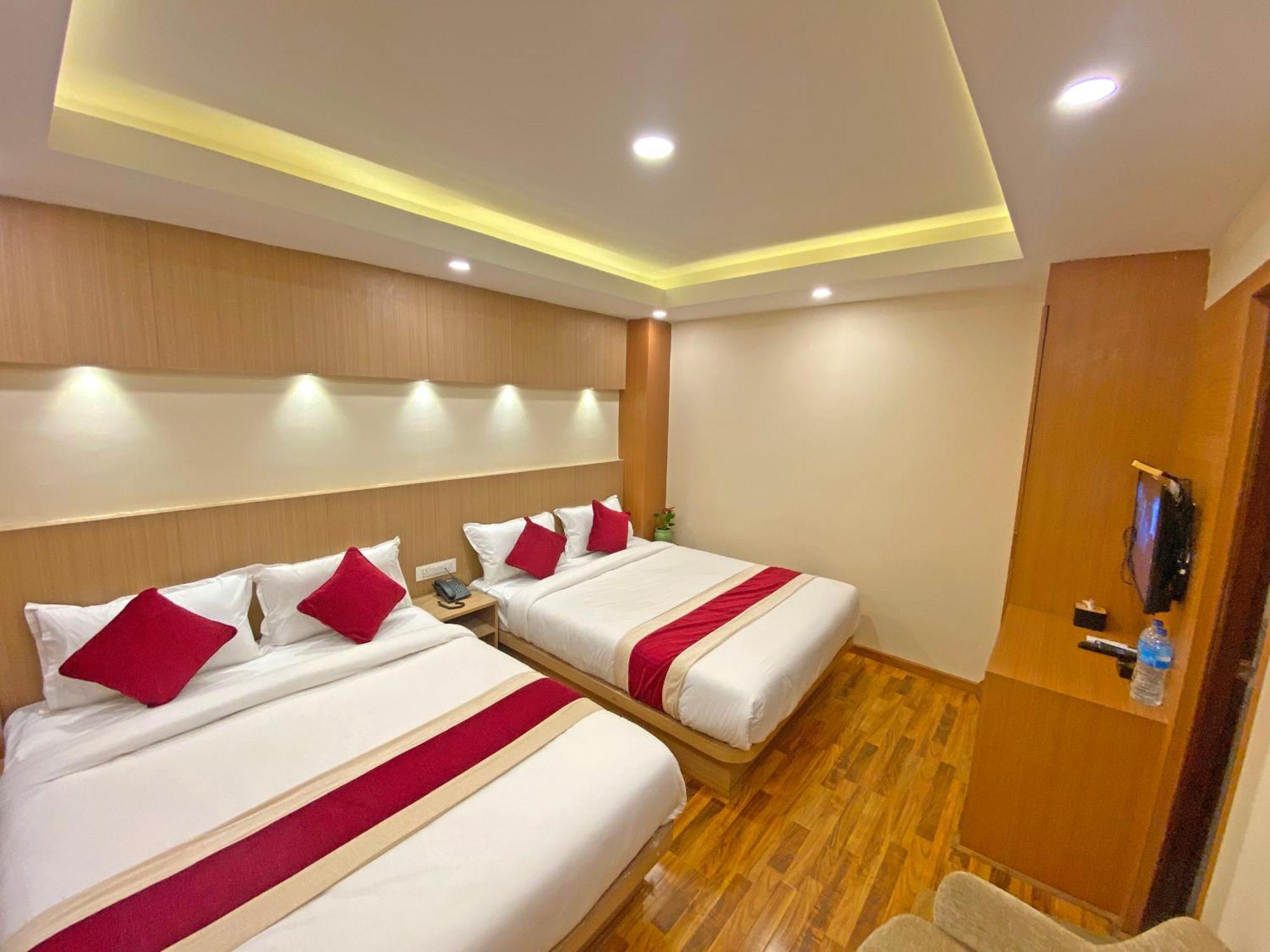 Hotel Nilakantha Pvt. Ltd Katmandu Dış mekan fotoğraf